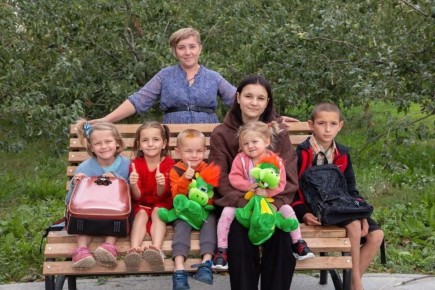 �������, ����������� ������ ����-�������, ������ ���������� ����� �������� �� 76 ����� ������