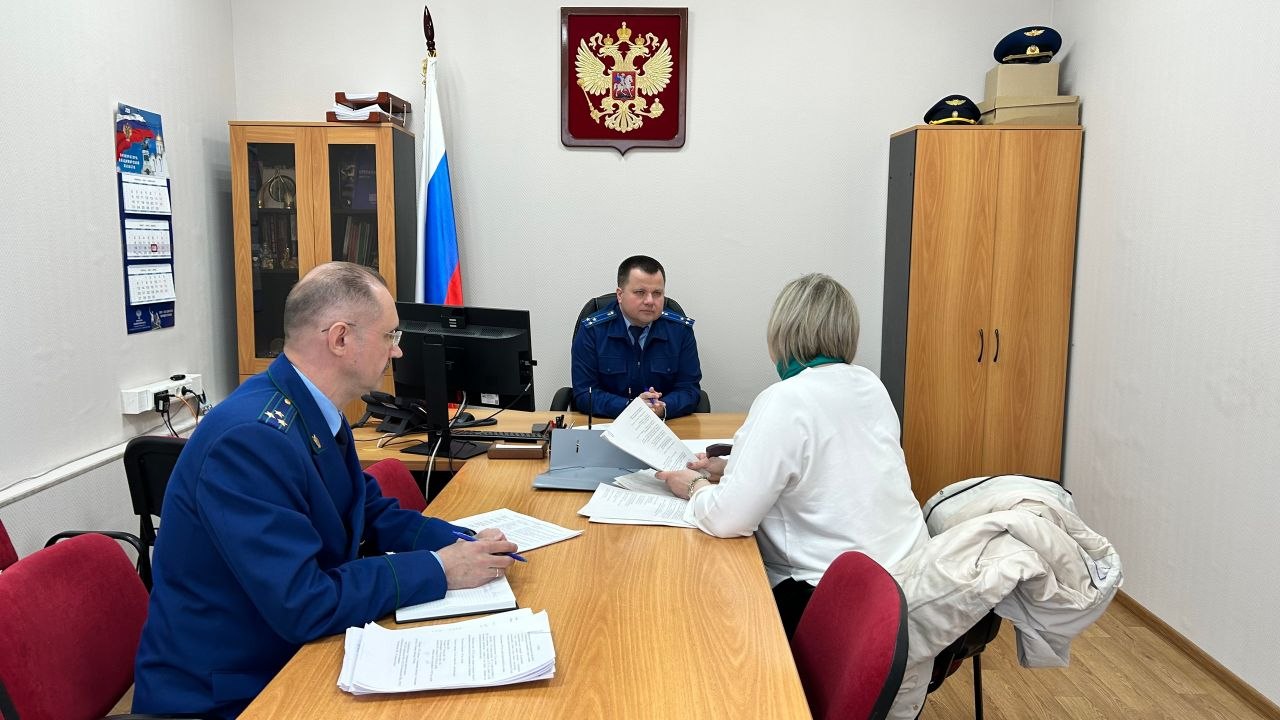 ™™™™™. ™™™™™™™™™. ™Заместитель прокурора Владимирской области Антон Жуков провел личный приём граждан в городе Собинке ™™™™™. ™™™™™™™™™. ™Заместитель прокурора Владимирской области Антон Жуков провел личный приём граждан в городе Собинке