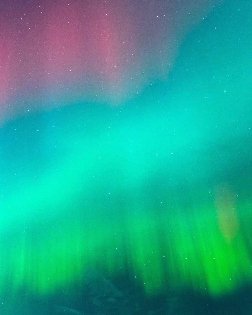 Небо над Россией озарилось сильнейшим северным сиянием: Небо над Россией озарилось сильнейшим северным сиянием: