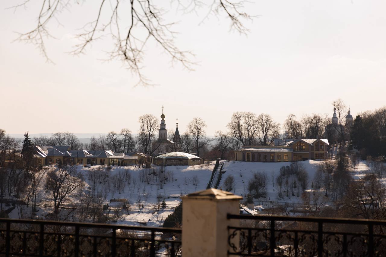 Город просыпается: начнем неделю с фоторепортажа нашего корреспондента Кристины Ситниковой Город просыпается: начнем неделю с фоторепортажа нашего корреспондента Кристины Ситниковой