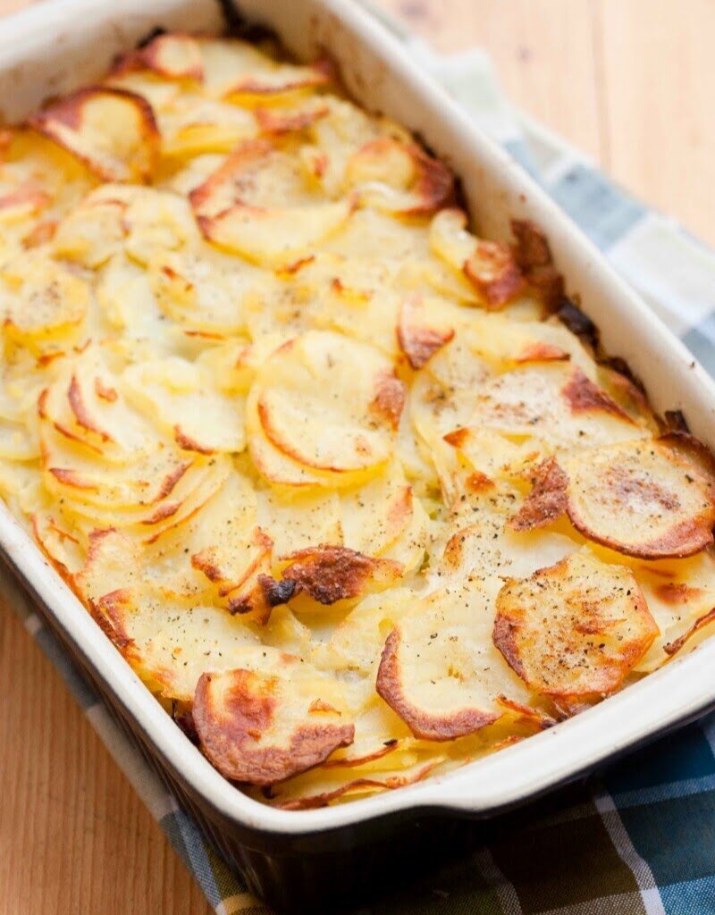 Сосисочная запеканка: быстро, просто и очень вкусно