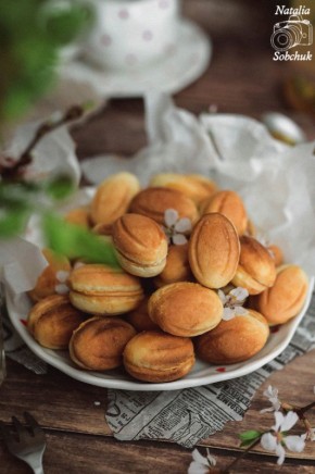 Ностальгия в каждом укусе: как приготовить орешки с варёной сгущёнкой