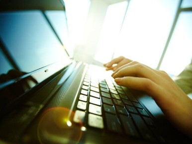 Минцифры предложит россиянам право отказаться от услуг на базе ИИ