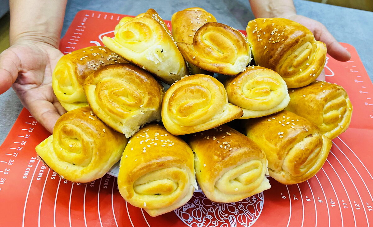 Легкая выпечка на каждый день: рецепт с начинкой для новичков