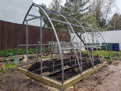 Как старую теплицу превратить в современный садовый оазис