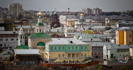 Советник директора Гидрометцентра России Юрий Варакин посоветовал дачникам позаботиться о растениях на фоне ухудшения погоды