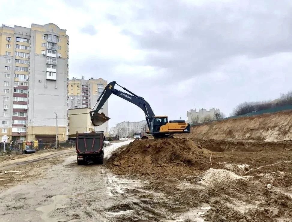 Дорожники приступили к устройству земляного полотна на улице Пушкарской во Владимире Дорожники приступили к устройству земляного полотна на улице Пушкарской во Владимире