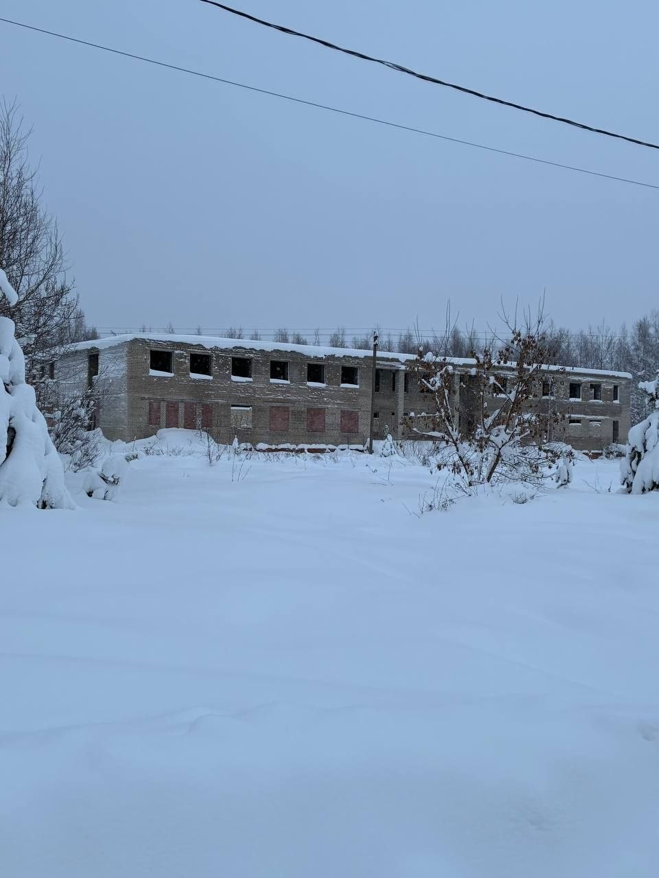 В Гусь-Хрустальном судом удовлетворен иск прокурора о компенсации морального вреда несовершеннолетней, которая получила травмы в результате падения в нежилом недостроенном здании В Гусь-Хрустальном судом удовлетворен иск прокурора о компенсации морального вреда несовершеннолетней, которая получила травмы в результате падения в нежилом недостроенном здании