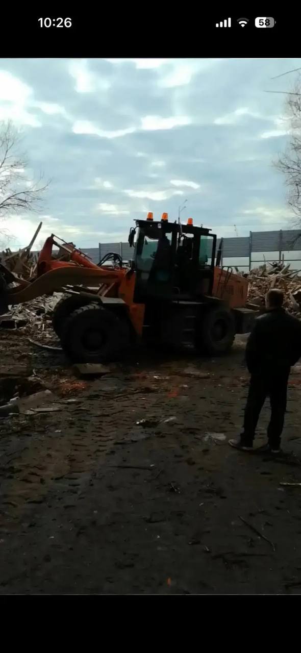 Во Владимире снесли дом, у которого ранее обрушилась стена Во Владимире снесли дом, у которого ранее обрушилась стена