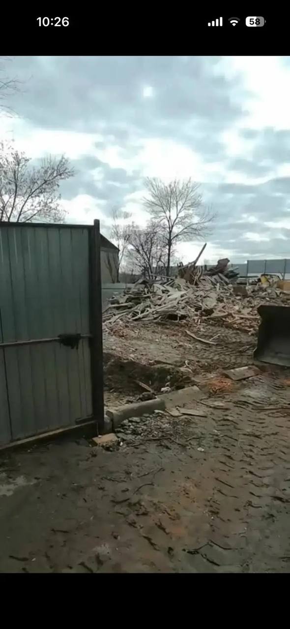 Во Владимире снесли дом, у которого ранее обрушилась стена Во Владимире снесли дом, у которого ранее обрушилась стена