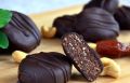 Неповторимые десерты: конфеты из овсяных хлопьев с финиками и орехами
