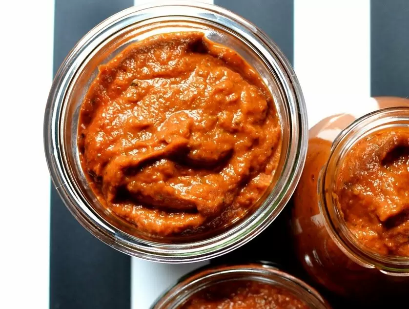 Кабачковая икра, как в детстве: секреты приготовления