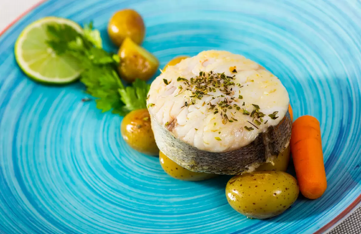 Морской угорь в зеленом соусе: вкус неподражаемой деликатесной кухни