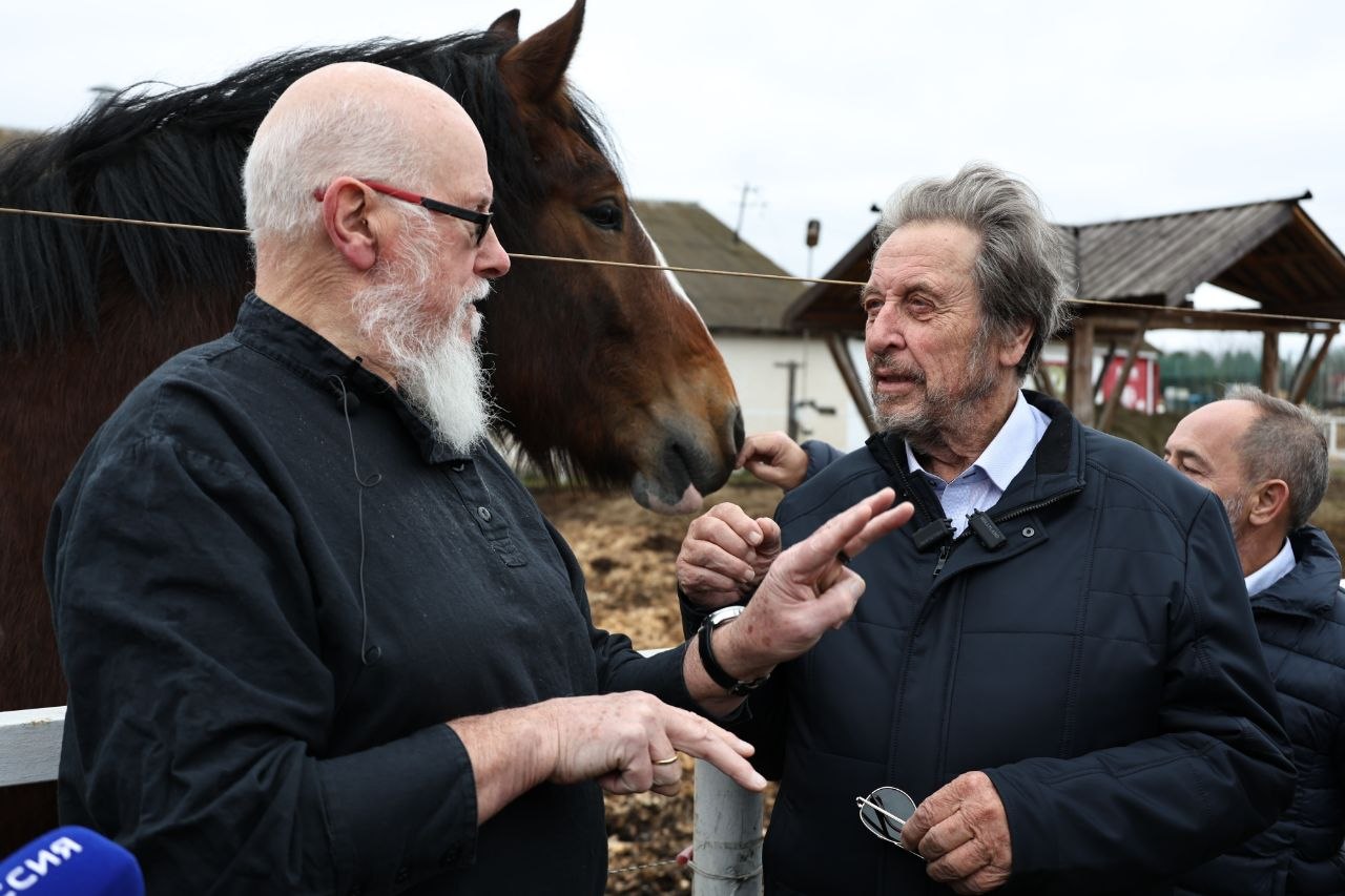 Александр Авдеев: В АТК «Богдарня» встретился с делегацией предпринимателей из ЮАР во главе с Эрролом Маском Александр Авдеев: В АТК «Богдарня» встретился с делегацией предпринимателей из ЮАР во главе с Эрролом Маском