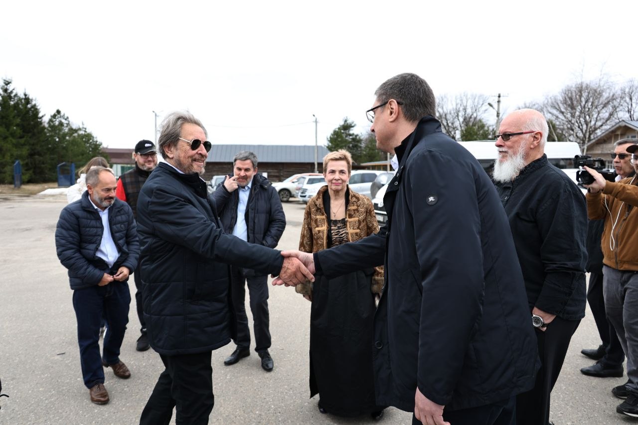 Александр Авдеев: В АТК «Богдарня» встретился с делегацией предпринимателей из ЮАР во главе с Эрролом Маском Александр Авдеев: В АТК «Богдарня» встретился с делегацией предпринимателей из ЮАР во главе с Эрролом Маском