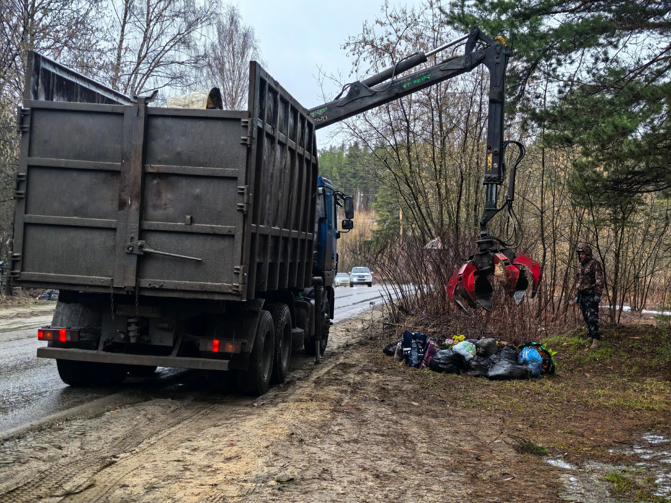 В городе продолжается ликвидация мусорных свалок