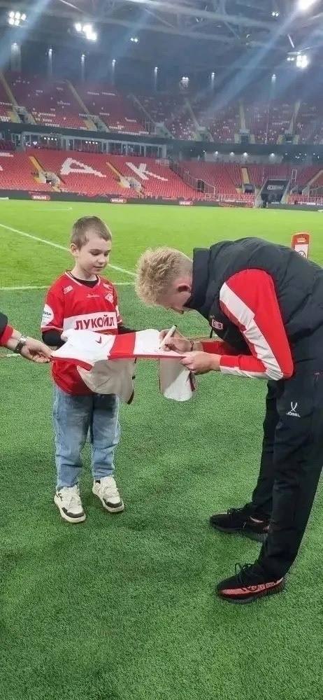 В рамках акции «Ёлка желаний» исполнена ещё одна мечта нашего маленького земляка В рамках акции «Ёлка желаний» исполнена ещё одна мечта нашего маленького земляка