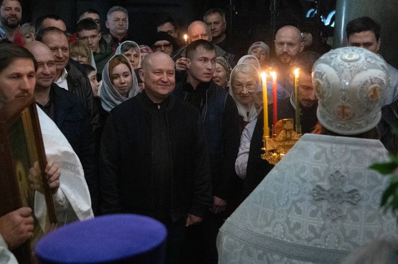 Михаил Развожаев: Ночью в Свято-Владимирском соборе — усыпальнице адмиралов разделил с севастопольцами радость Пасхального богослужения Михаил Развожаев: Ночью в Свято-Владимирском соборе — усыпальнице адмиралов разделил с севастопольцами радость Пасхального богослужения