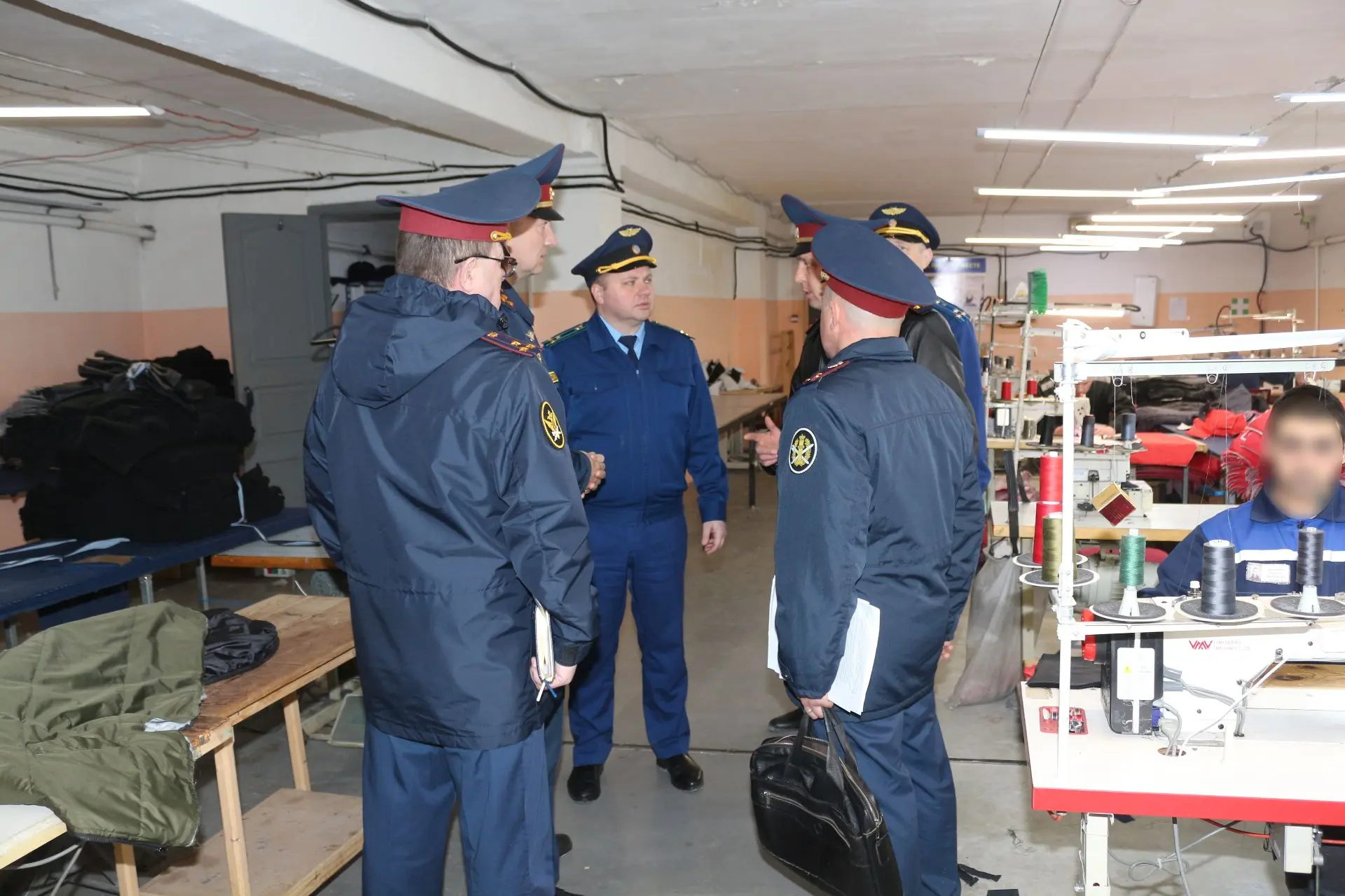 Заместитель прокурора области Антон Жуков посетил с проверкой колонию строгого режима в поселке Пакино Заместитель прокурора области Антон Жуков посетил с проверкой колонию строгого режима в поселке Пакино