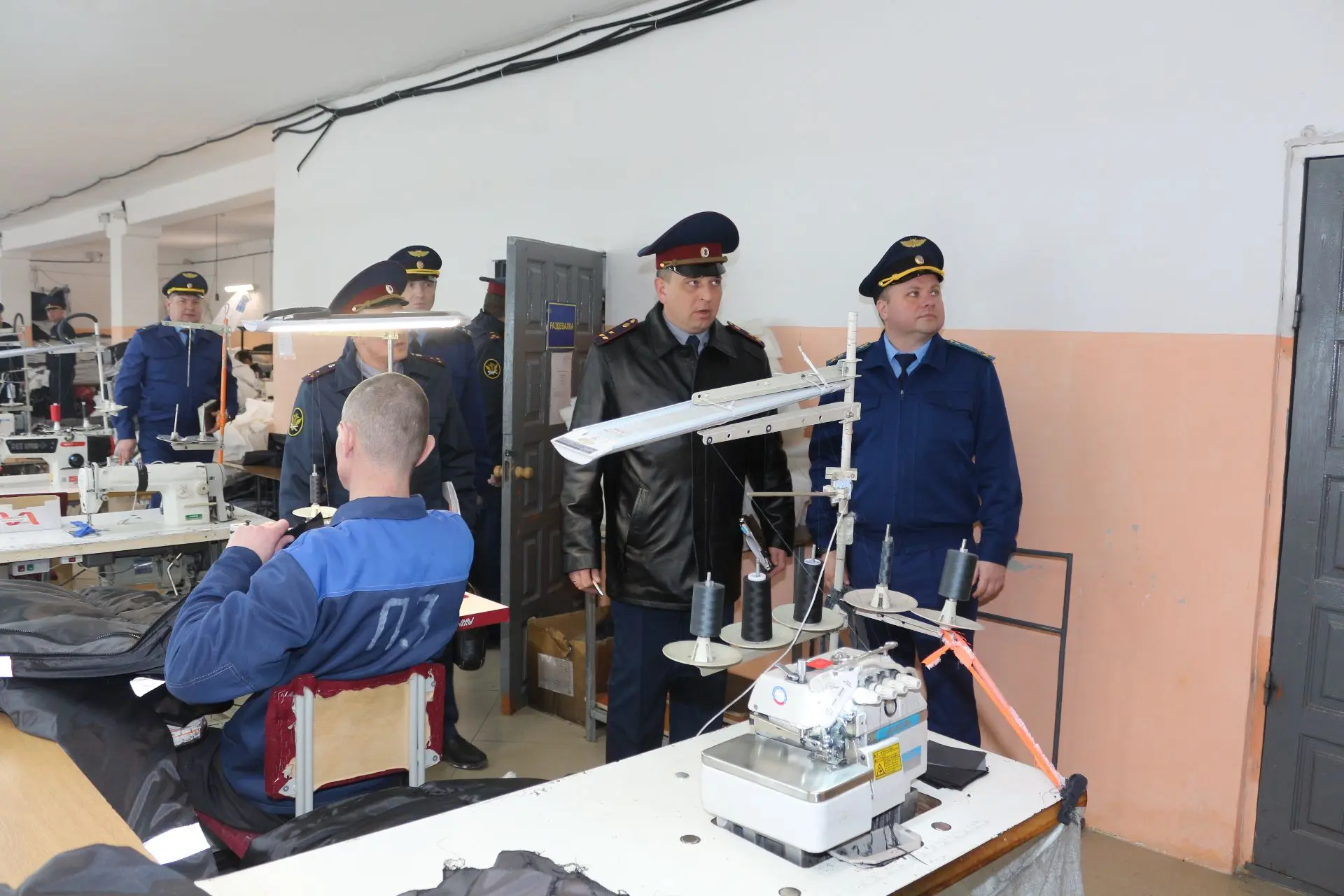 Заместитель прокурора области Антон Жуков посетил с проверкой колонию строгого режима в поселке Пакино Заместитель прокурора области Антон Жуков посетил с проверкой колонию строгого режима в поселке Пакино