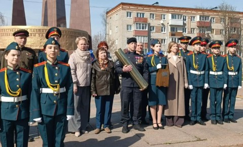 На время реконструкции монумента на пл. Победы частицу земли и Вечного огня передали в музей