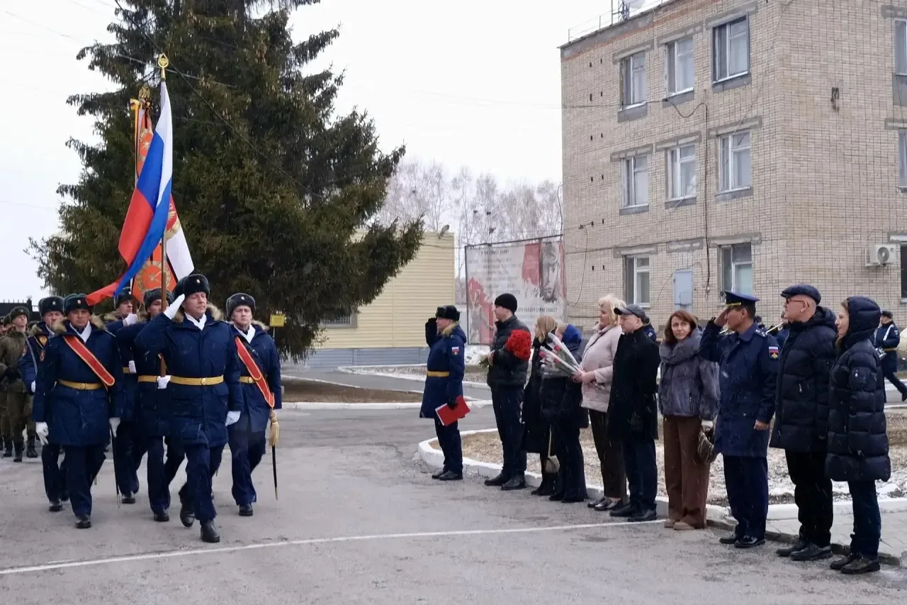 Заместитель руководителя Федерального казначейства Александр Михайлик в ходе рабочего визита в г. Новосибирск посетил 24-ую отдельную гвардейскую Ордена Жукова бригаду специального назначения Заместитель руководителя Федерального казначейства Александр Михайлик в ходе рабочего визита в г. Новосибирск посетил 24-ую отдельную гвардейскую Ордена Жукова бригаду специального назначения