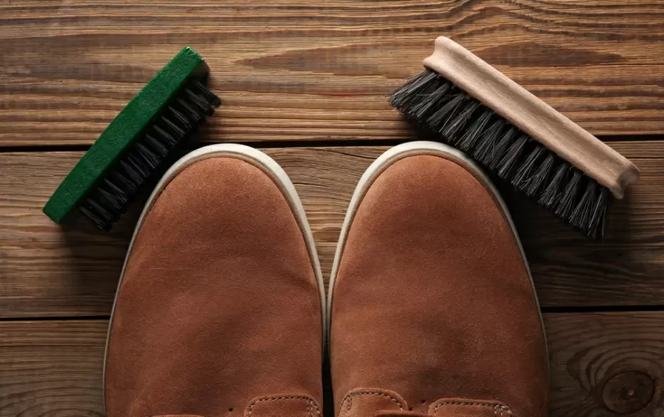 Как быстро вернуть замшество первоначальный вид: простые советы по уходу