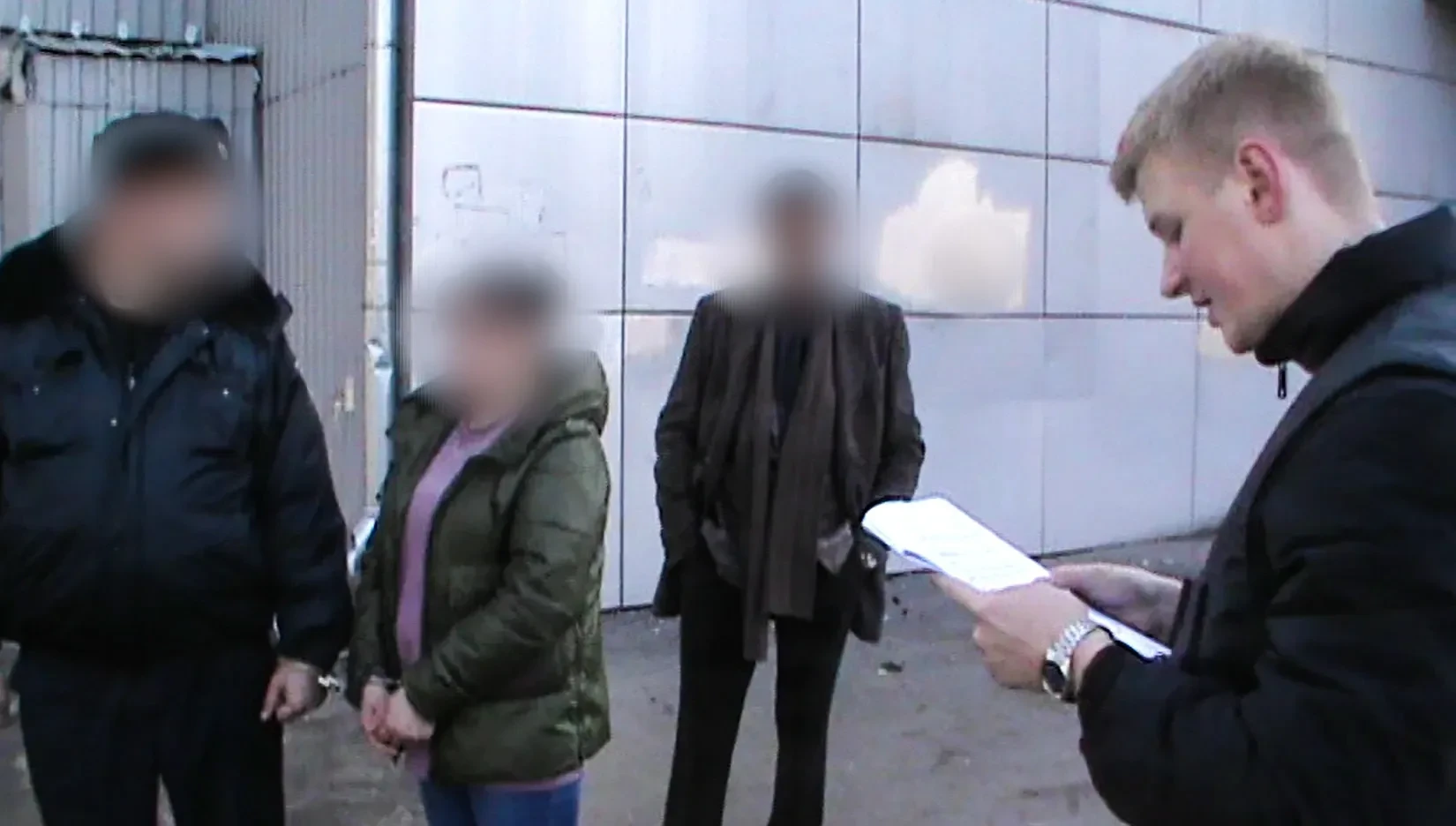 Жительница Гусь-Хрустального предстанет перед судом по обвинению в убийстве гостя Жительница Гусь-Хрустального предстанет перед судом по обвинению в убийстве гостя