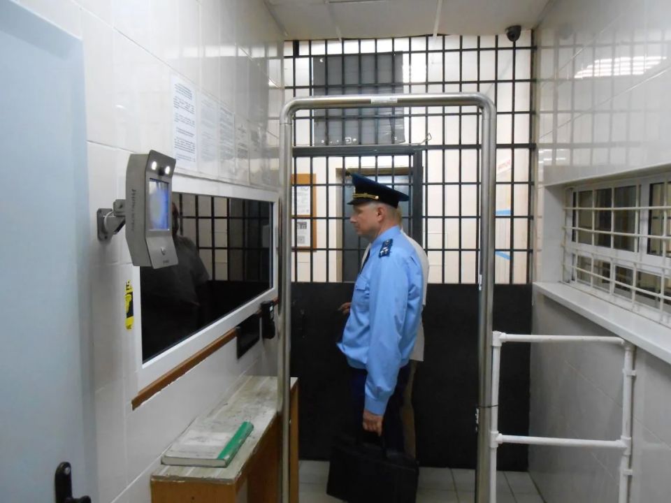 Владимирский прокурор по надзору за соблюдением законов в исправительных учреждениях Алексей Корсаков совместно с представителями Общественной палаты Российской Федерации провел проверку во Владимирском централе