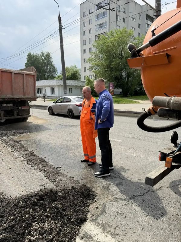На Горького во Владимире случился порыв водопровода На Горького во Владимире случился порыв водопровода