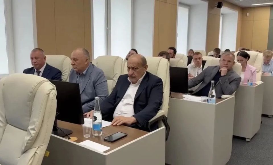 Прямо сейчас проходит заседание Совета народных депутатов города Владимира Прямо сейчас проходит заседание Совета народных депутатов города Владимира
