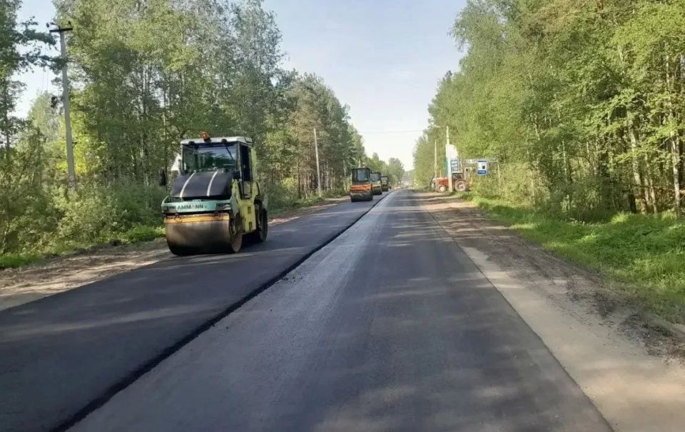 Завершается асфальтирование подъезда к Гусь-Хрустальному со стороны Рязани Завершается асфальтирование подъезда к Гусь-Хрустальному со стороны Рязани