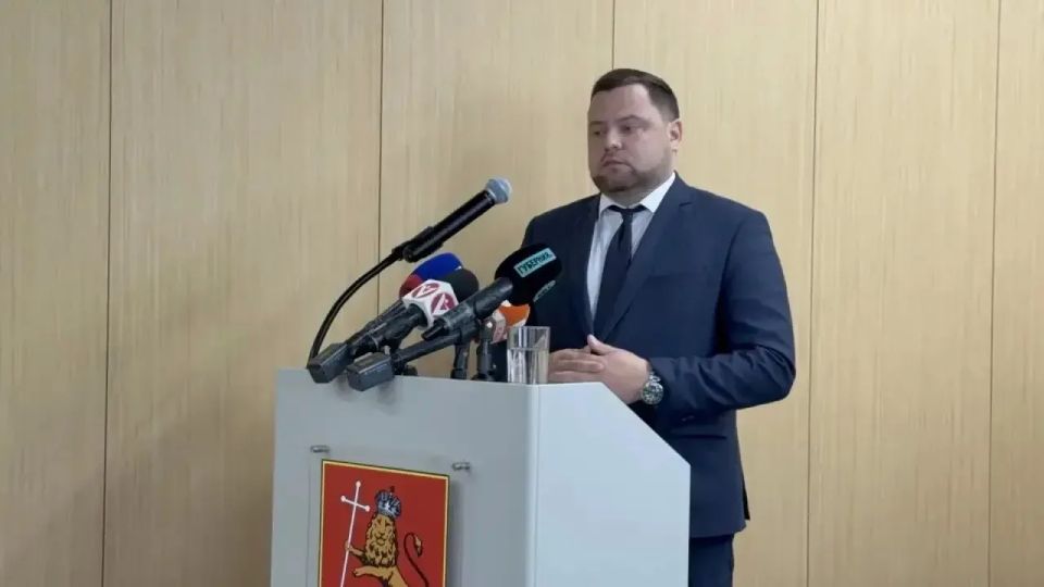 Прямо сейчас проходит заседание Совета народных депутатов города Владимира