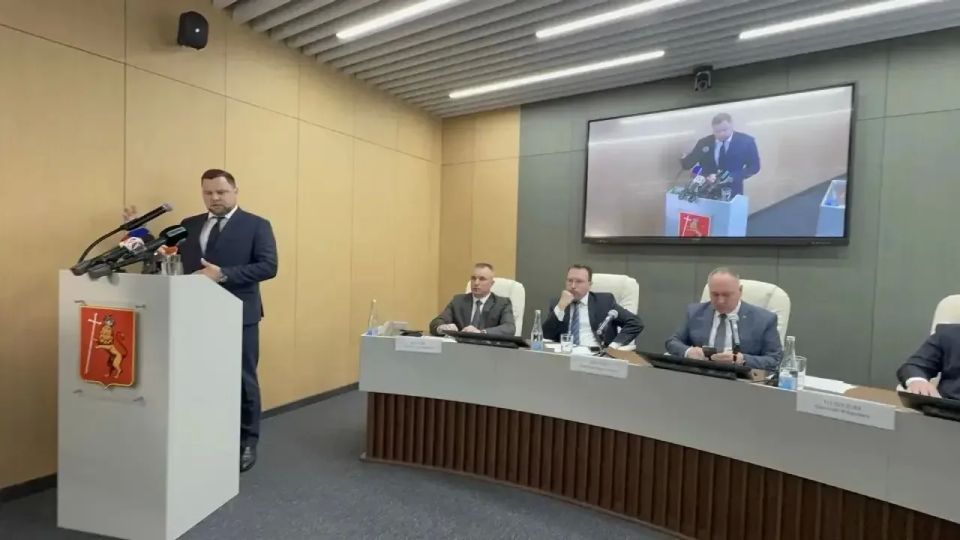 Прямо сейчас проходит заседание Совета народных депутатов города Владимира Прямо сейчас проходит заседание Совета народных депутатов города Владимира