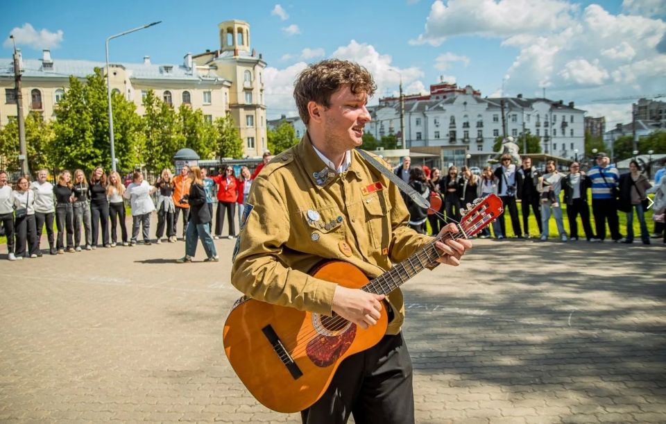 Старт трудового лета . 27 мая 2026 года на площадке у первого корпуса ВлГУ состоится торжественное открытие трудового семестра Старт трудового лета . 27 мая 2026 года на площадке у первого корпуса ВлГУ состоится торжественное открытие трудового семестра