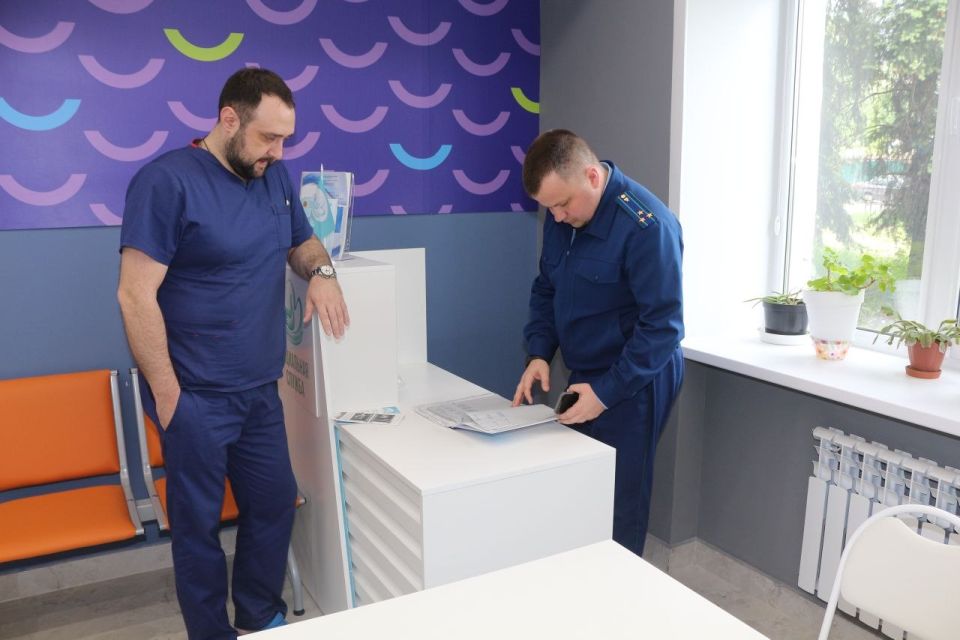 Заместитель прокурора области Антон Жуков посетил с проверкой городскую клиническую больницу скорой медицинской помощи Заместитель прокурора области Антон Жуков посетил с проверкой городскую клиническую больницу скорой медицинской помощи