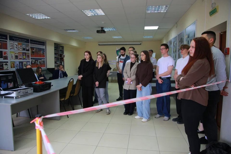 В следственном управлении Следственного комитета России по Владимирской области состоялся День открытых дверей В следственном управлении Следственного комитета России по Владимирской области состоялся День открытых дверей