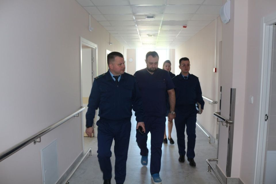 Заместитель прокурора области Антон Жуков посетил с проверкой городскую клиническую больницу скорой медицинской помощи Заместитель прокурора области Антон Жуков посетил с проверкой городскую клиническую больницу скорой медицинской помощи