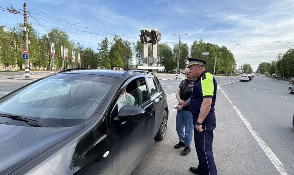 В Коврове госавтоинспекторы провели профилактическое мероприятие с представителями городских мотосообществ В Коврове госавтоинспекторы провели профилактическое мероприятие с представителями городских мотосообществ