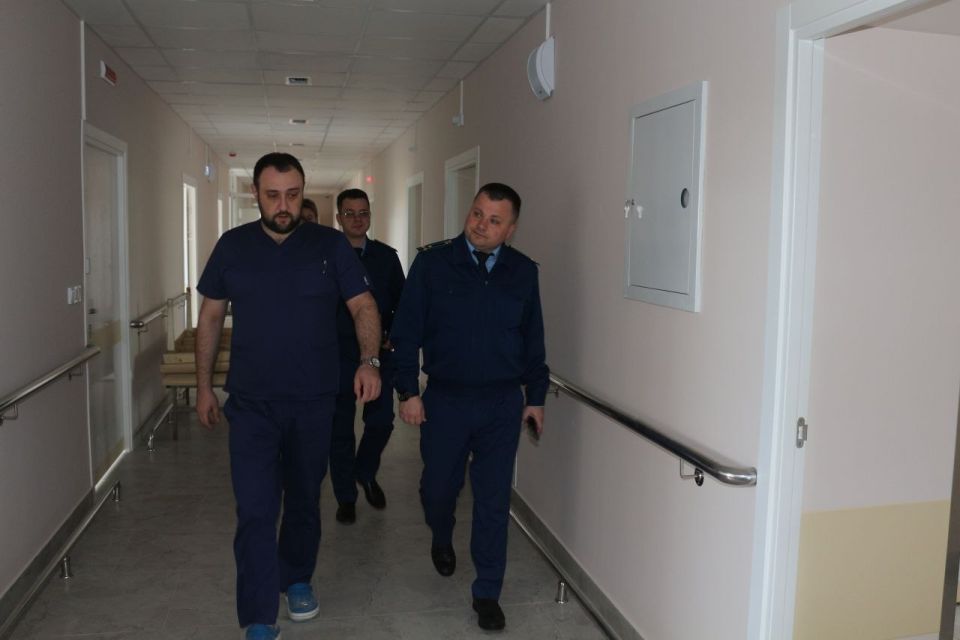 Заместитель прокурора области Антон Жуков посетил с проверкой городскую клиническую больницу скорой медицинской помощи Заместитель прокурора области Антон Жуков посетил с проверкой городскую клиническую больницу скорой медицинской помощи