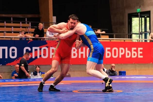 350 сильнейших борцов приехали на чемпионат России во Владимирской области 350 сильнейших борцов приехали на чемпионат России во Владимирской области