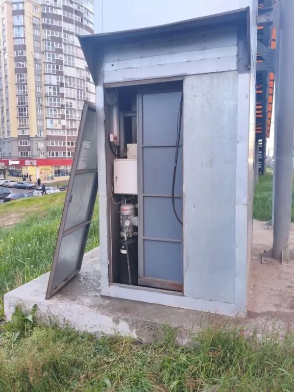 Возбуждено уголовное дело по факту падения женщины с ребенком в шахту лифта во Владимире Возбуждено уголовное дело по факту падения женщины с ребенком в шахту лифта во Владимире