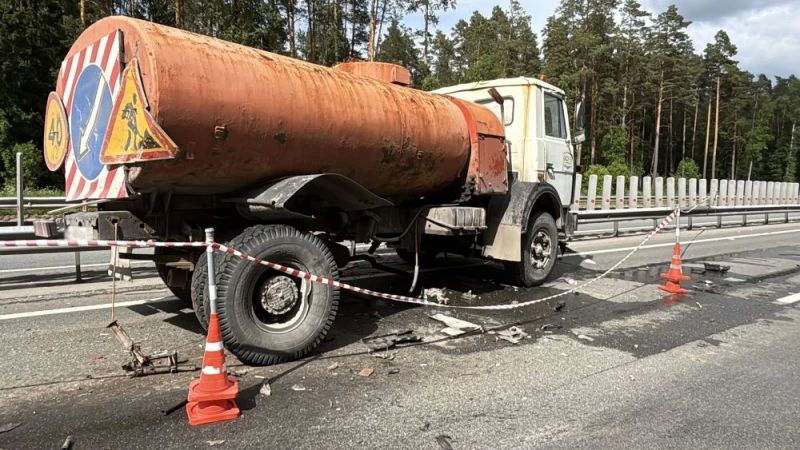 В преддверии выходных дней Госавтоинспекция напоминает водителям и пешеходам о соблюдении правил дорожной безопасности в городе и на загородных трассах В преддверии выходных дней Госавтоинспекция напоминает водителям и пешеходам о соблюдении правил дорожной безопасности в городе и на загородных трассах