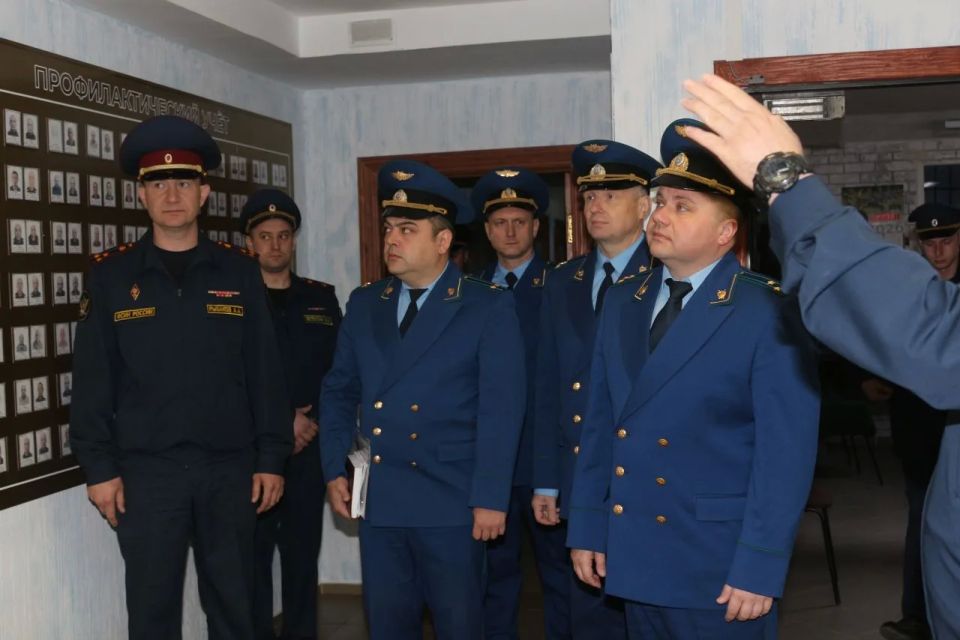 Заместитель прокурора региона Антон Жуков провел проверку в исправительной колонии строгого режима в городе Владимире Заместитель прокурора региона Антон Жуков провел проверку в исправительной колонии строгого режима в городе Владимире