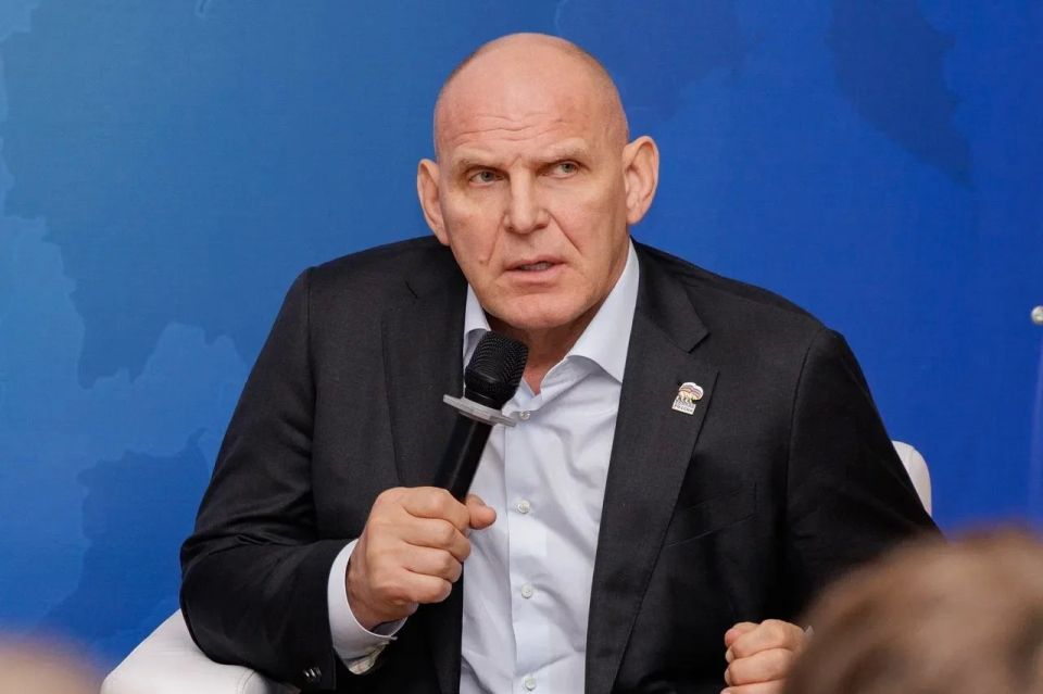 30 мая на форуме «Есть Результат» партии «Единая Россия» прошла площадка «Молодёжь — инвестиции в будущее» 30 мая на форуме «Есть Результат» партии «Единая Россия» прошла площадка «Молодёжь — инвестиции в будущее»