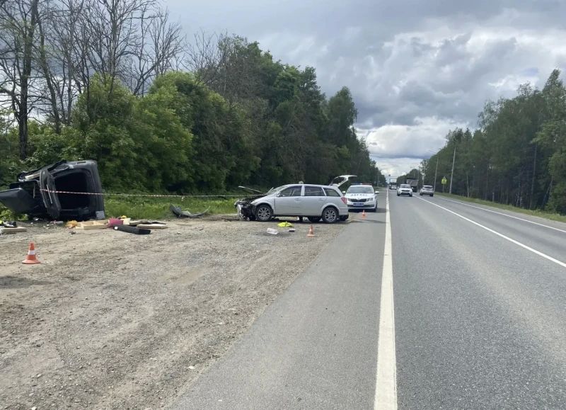 В Вяткино в ДТП пострадал пассажир из-за того, что водителю стало плохо за рулем В Вяткино в ДТП пострадал пассажир из-за того, что водителю стало плохо за рулем
