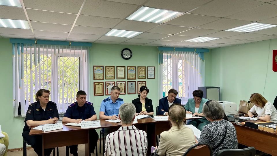 Сотрудник следственного управления принял участие в проекте «Правовой поезд» Сотрудник следственного управления принял участие в проекте «Правовой поезд»
