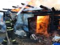 Два человека пострадали на пожаре в СНТ в Лакинске