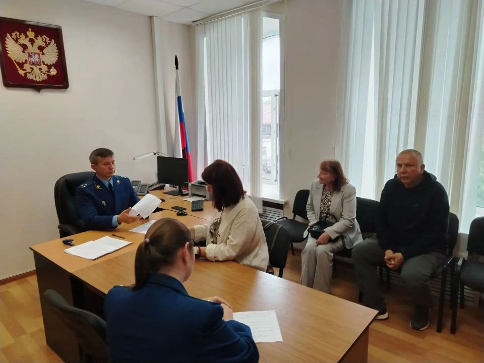Заместитель прокурора Владимирской области Евгений Ортиков провел приём граждан городе Гороховце Заместитель прокурора Владимирской области Евгений Ортиков провел приём граждан городе Гороховце