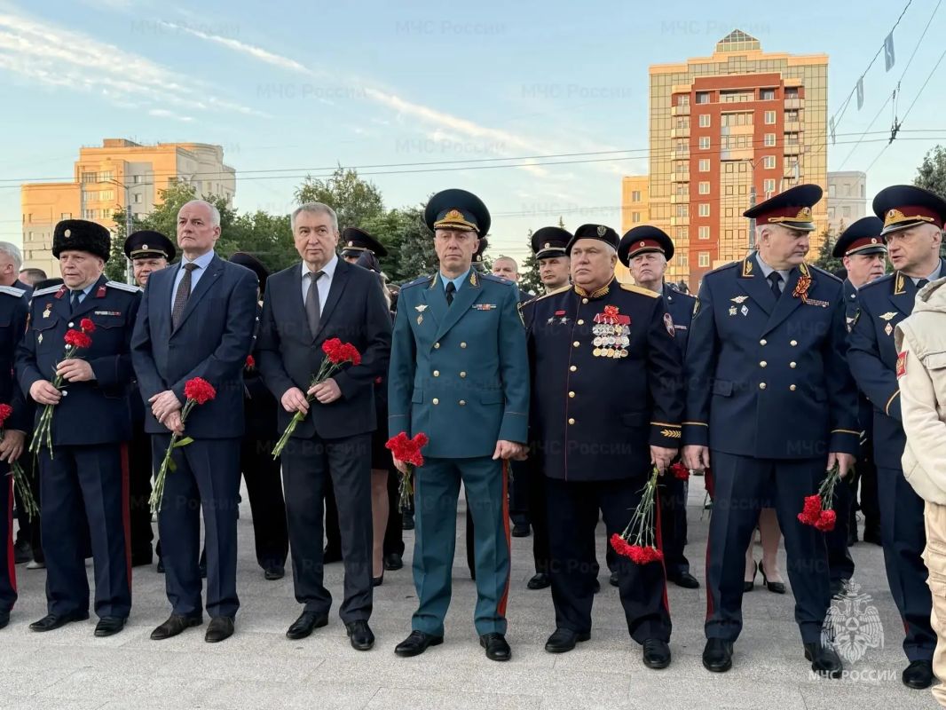 День памяти и скорби: 85 лет с начала Великой Отечественной войны День памяти и скорби: 85 лет с начала Великой Отечественной войны